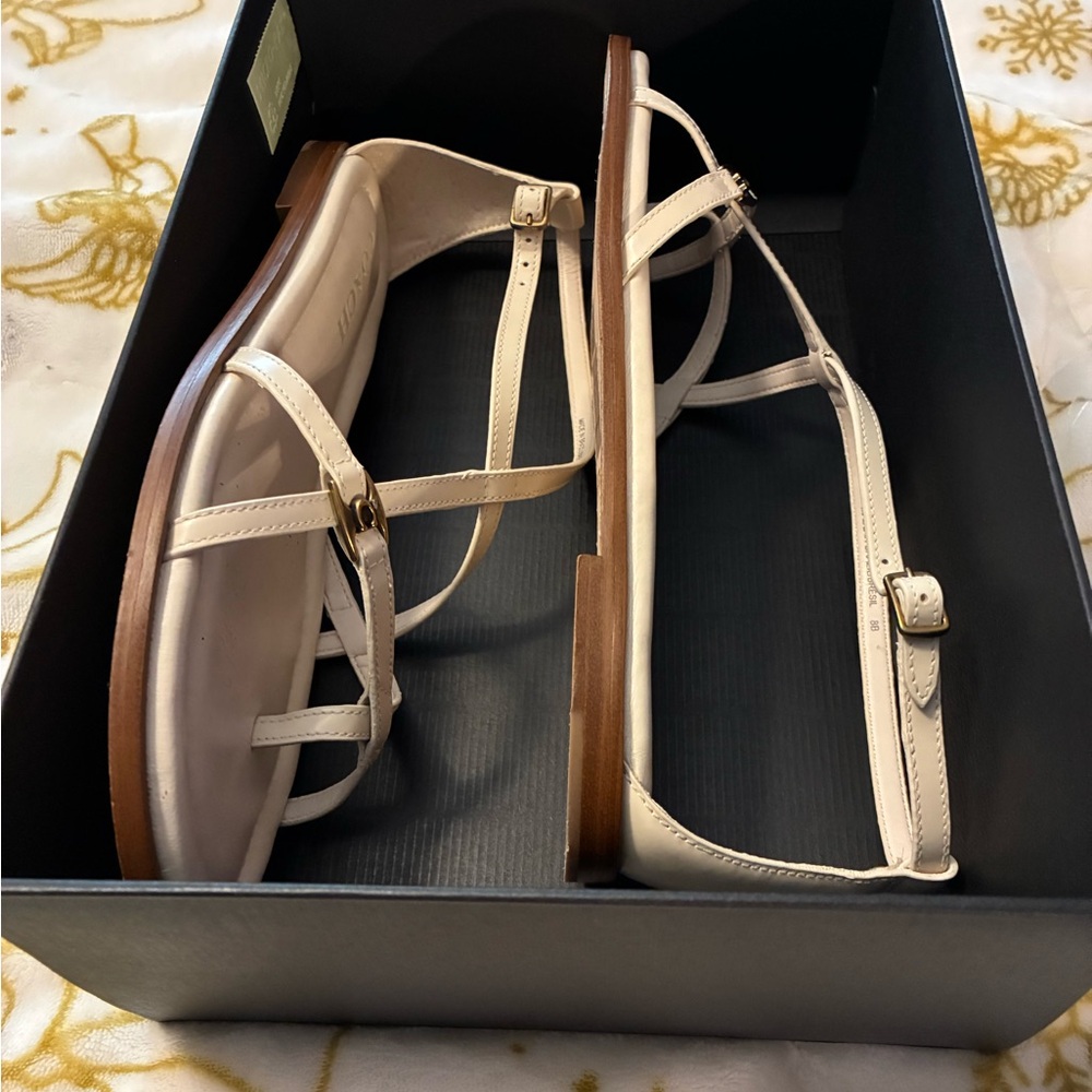 Coach Elegant White Strappy Sandals Sold Out Online Heel 0.5” EUC Wore 2 Times - Picture 2 of 9
